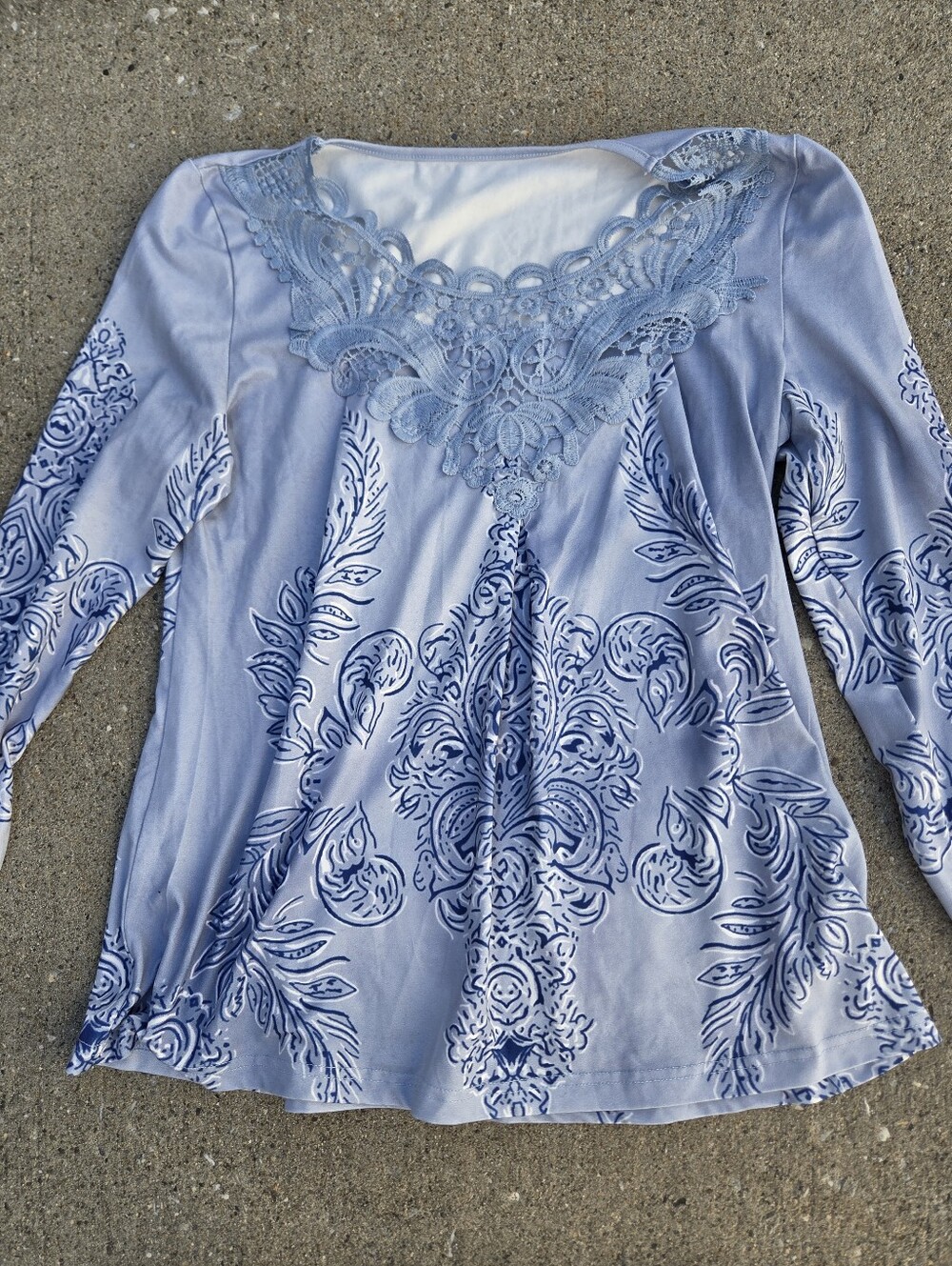 Blue Damask Paisley Lace Crochet Neckline Long Sleeve Blouse Top M